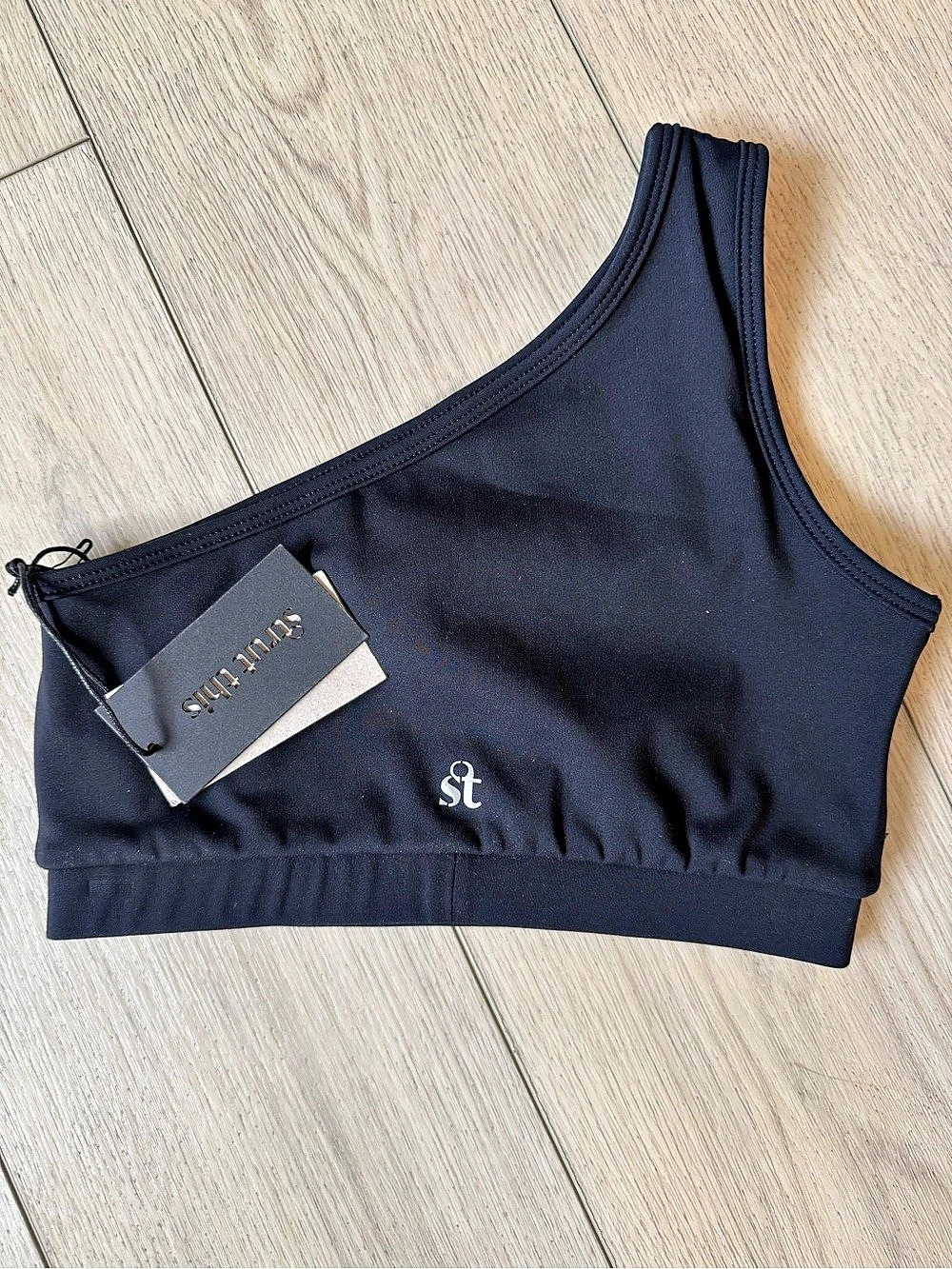 strut this Ruby Sports Bra Black Sports Bra Small
